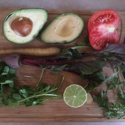 Rooting Smoothie with Grounding Veggies